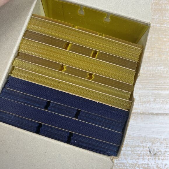 Rolodex Transparent Card Protectors TP-24 Holds 200+ Cards Yellow Blue 2.25 x 4 - Picture 2 of 8